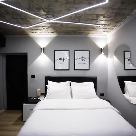 Deluxe At The Bubbles Jacuzzi Hotell