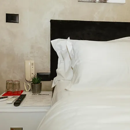 Hotel Deluxe At The Bubbles Jacuzzi 3*